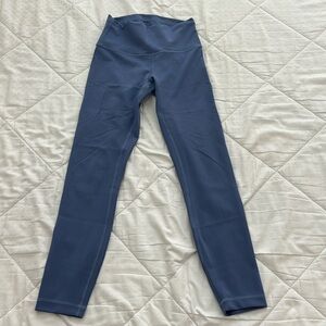 LULULEMON Wunder Train 25 in Blue Size 6